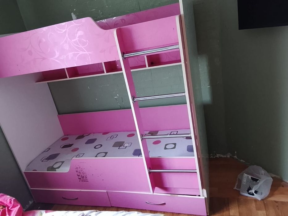 Двухьяростная кровать