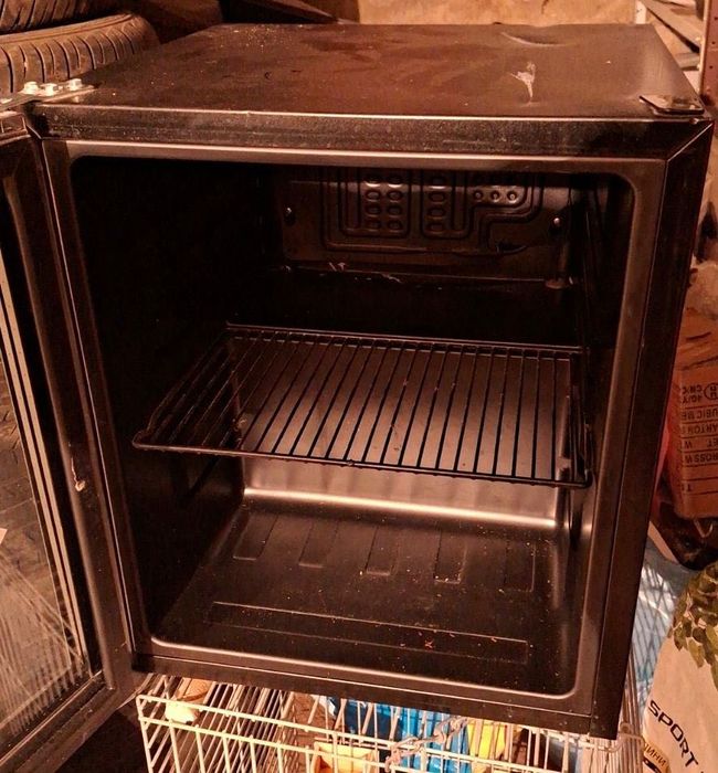 Продавам хладилник