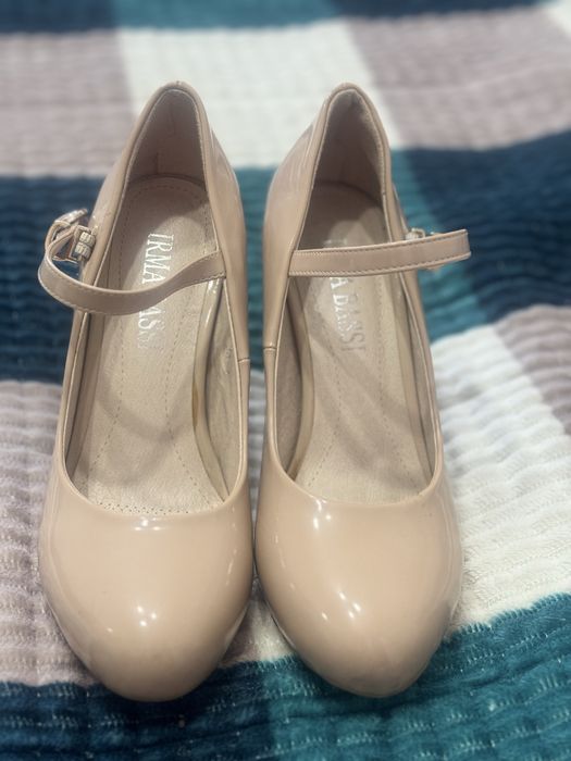 Продам туфли и сапоги