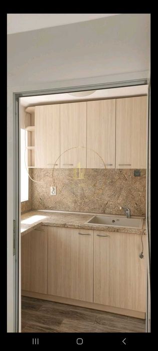 Дава се под наем Двустаен апартамент в Варна, Цветен квартал - 66 кв.м за 425 € - Снимка #2