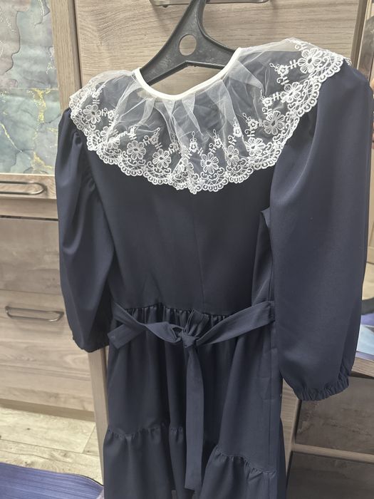 Продам школьное платье размер 40