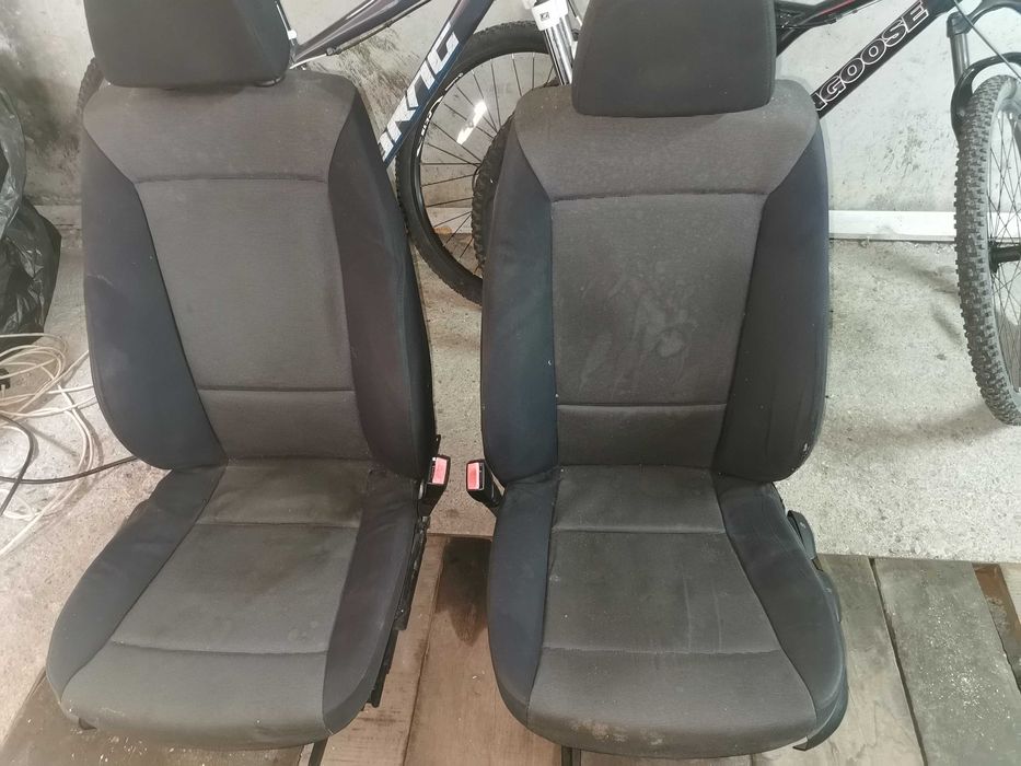 Салон за БМВ 120 дизел