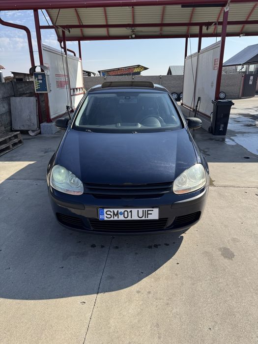 VW Golf 5 | 205.xxx km | Trapă | 2.250€