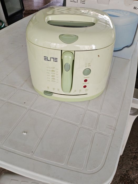 Фритюрник нов в кутия