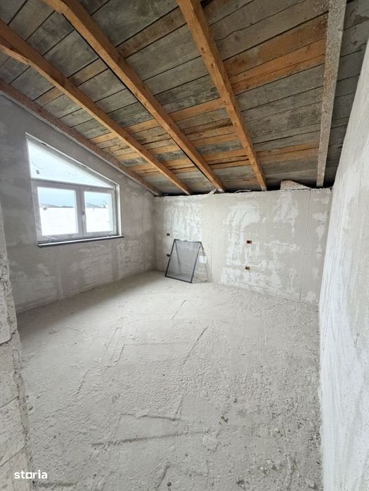 Casa cu Mansarda la gri,  4 camere, 176mp+ 500 mp teren, Bordei