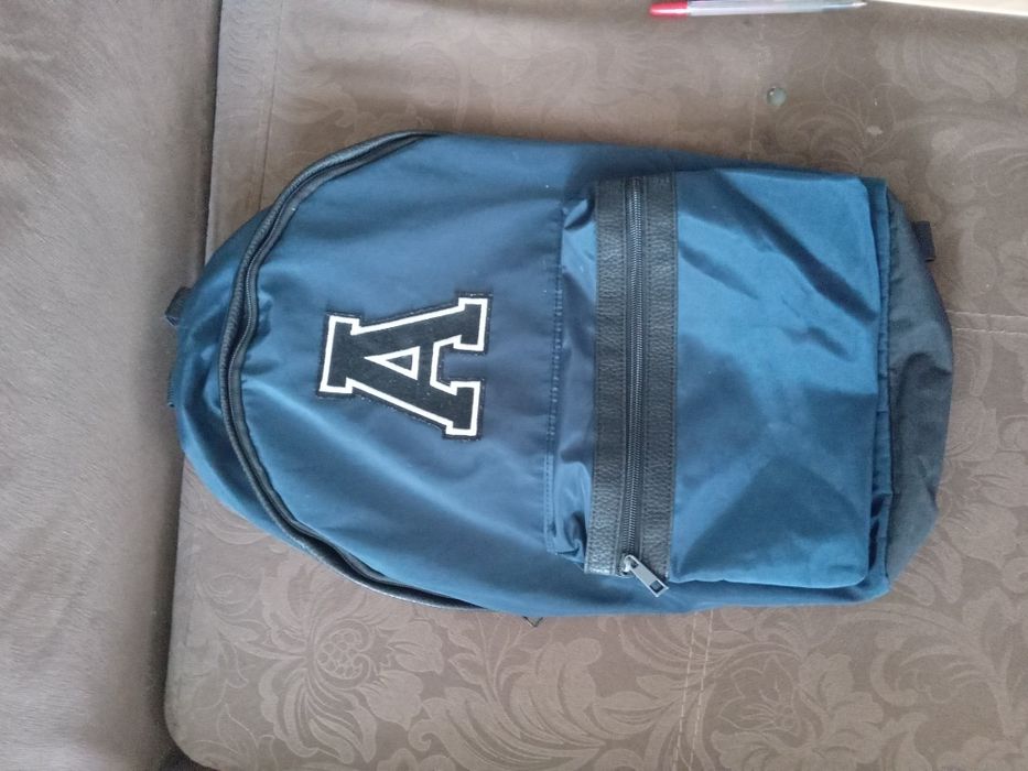 Продавам Спортни раници