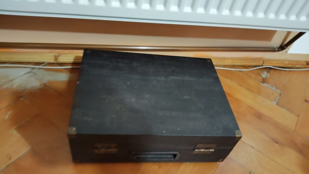 cutie din material lemnos/carton pentru diferite proiecte