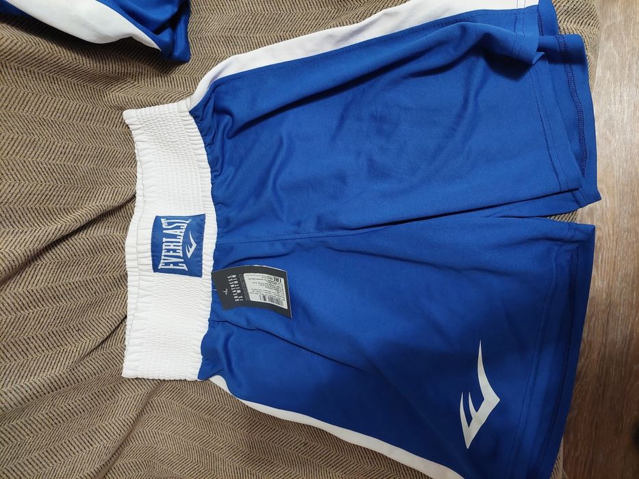 Продам новый комплект для бокса