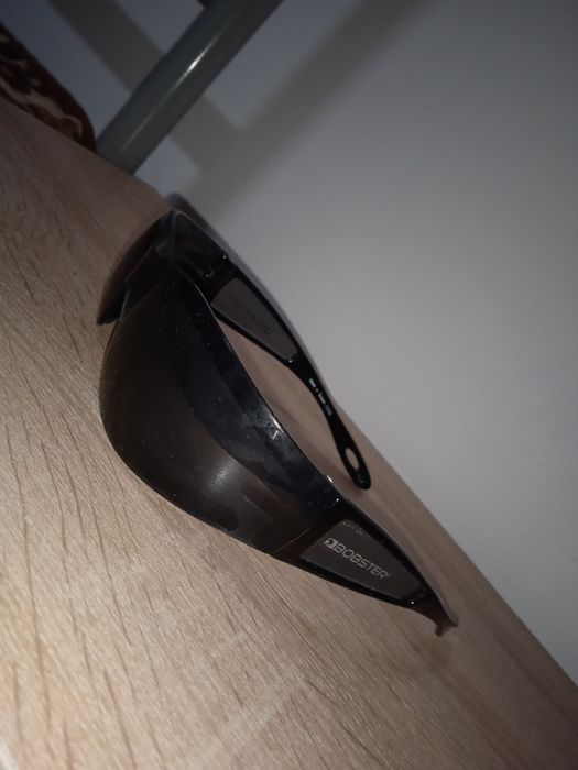 Vând ochelari de firma