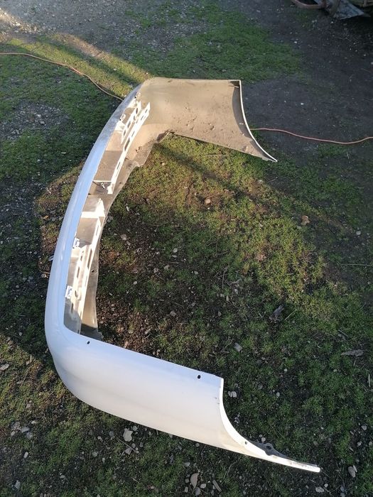 Vând bară spate Renault simbol 2007 nouă