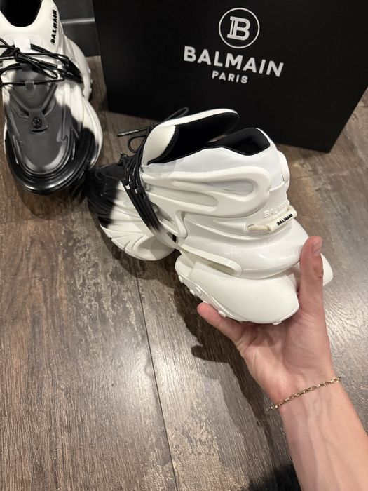 Balmain unicorn