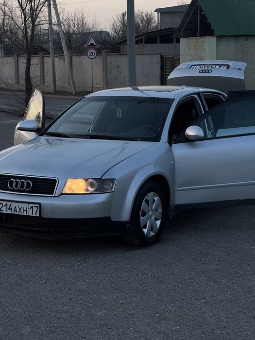 Ауди а4 2003г 1,8турбо