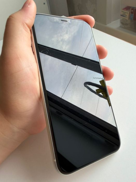 ПРОДАМ iPhone 11 128GB Белый