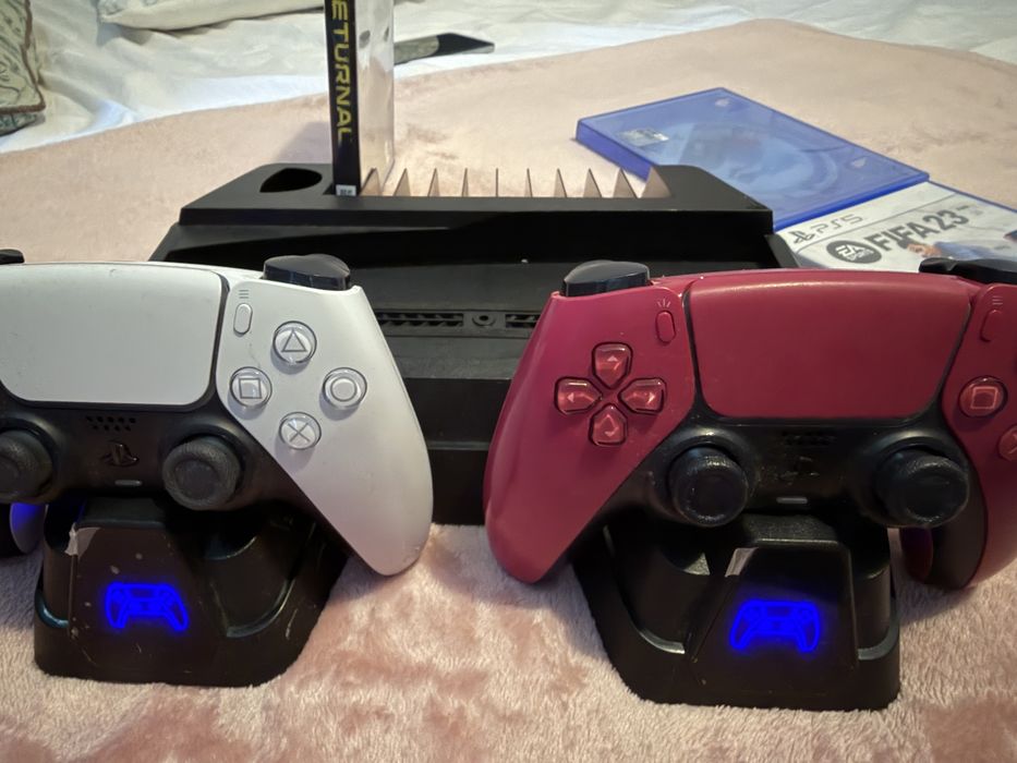 Ps 5 accesori manete ,stand,jocuri