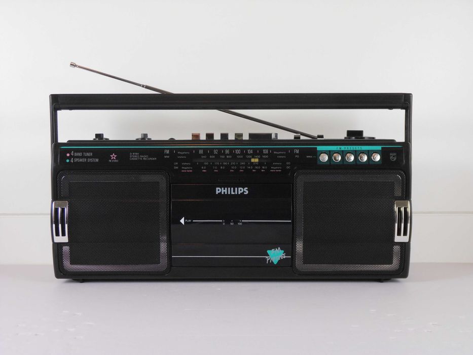Radiocasetofon PHILIPS D 8184 Stereo – Vintage – restaurat