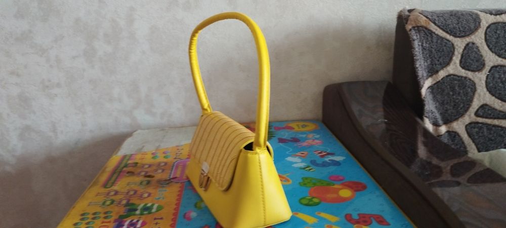 Продам сумки женские