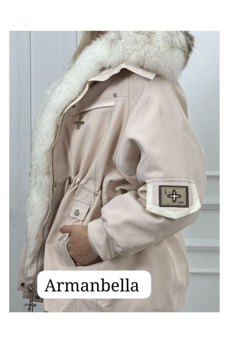 Продам парку в идеальном состоянии