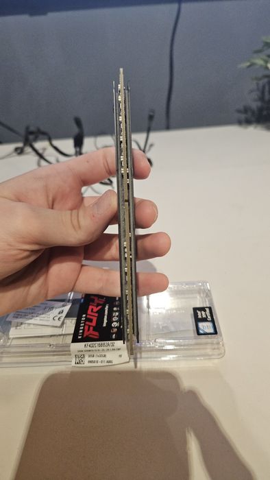 Рам памет Kingston Fury 32gb ddr4 rgb