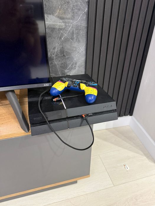 Продам плейстейшн 4