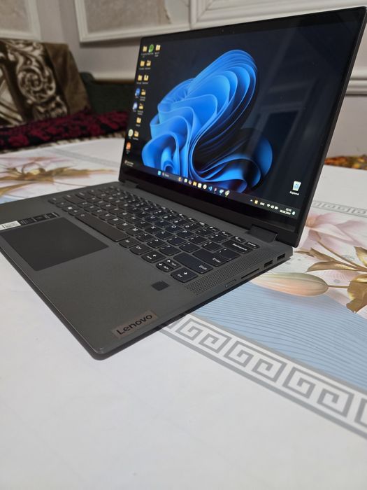 Lenovo flex 5 256/16 360°
