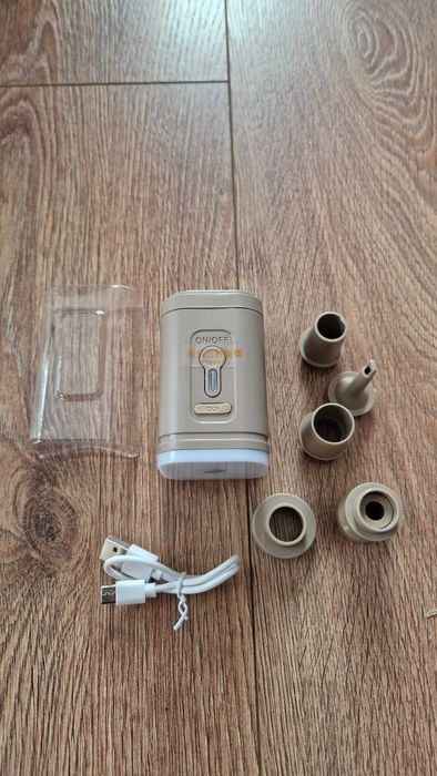 Преносима акумулаторна помпа за надуване и изпускане