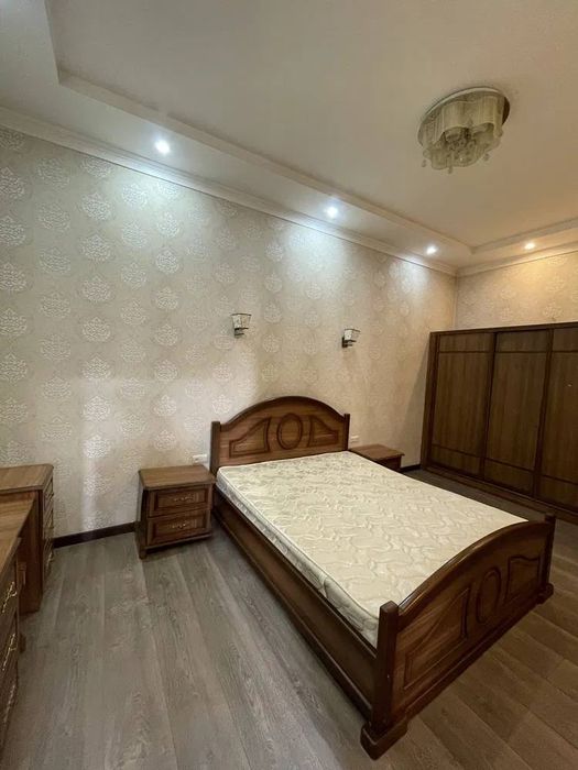 Сдается дом для семьи в сторону метро Хамза ( н735 )