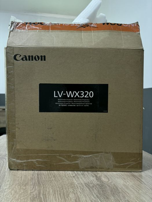 Проектор Canon LV-WX320