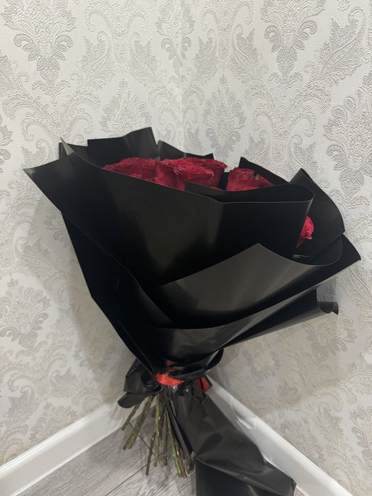 Розы красные 25 шт