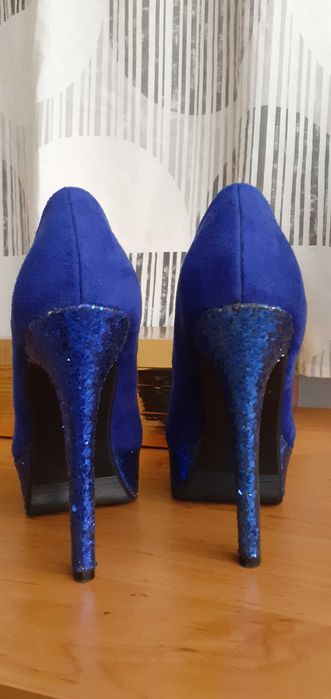 Официални обувки НОВИ 35 номер