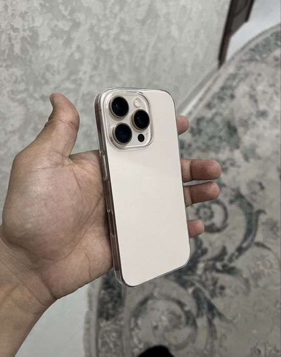 iPhone 16pro Desert Titanium