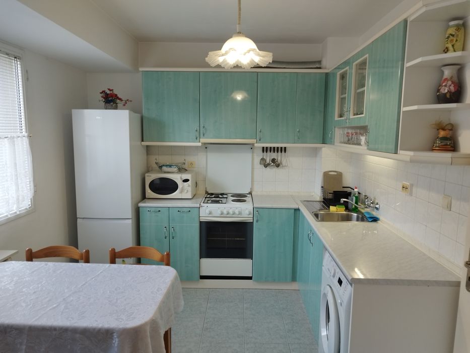 Апартамент под наем 2-стаен Банишора до метростанция