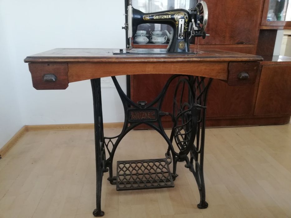 Крачна шевна машина "Грицнер" - оригинална