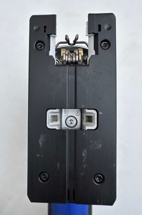 Berner BJS SHO140 - Професионален прободен трион 720W 140mm