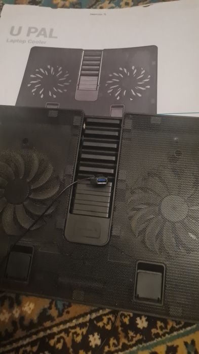 Охлаждающая подставка для ноутбука
