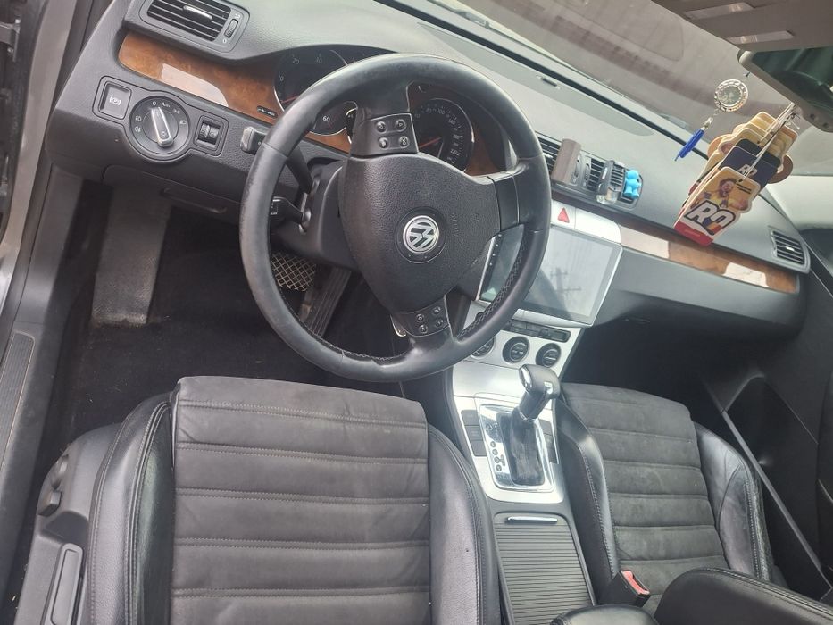 Vînd passat b6 2006 masina se poate vedea în botosani stefanesti