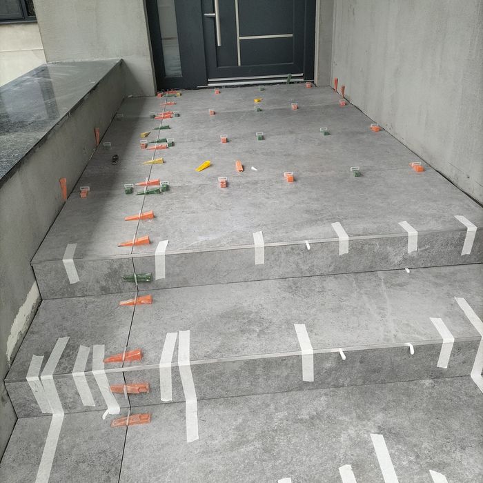 Ofer servicii în constructi