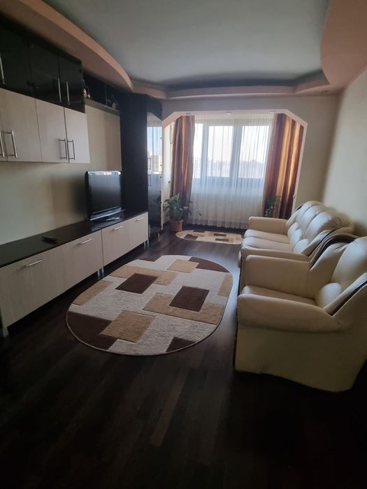 Inchiriez Apartament