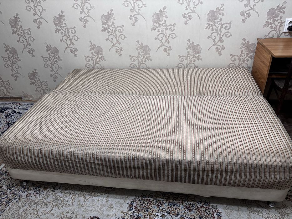 Диван в отличном состоянии