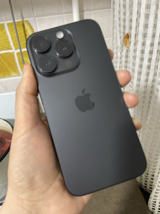 iPhone 15 pro 256gb