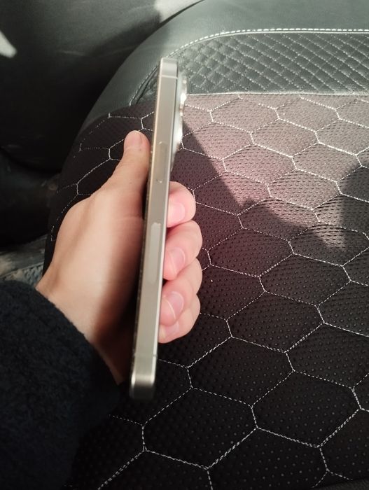 iPhone 15pro идеал