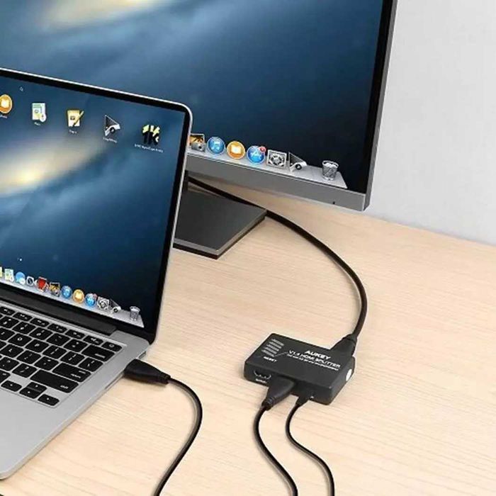 AUKEY 1x4 HDMI сплитер V1.4 с поддръжка на 4k Ultra HD 3D