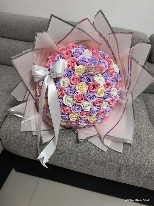 Buchete din trandafiri de sapun,si trandafiri cu sclipici