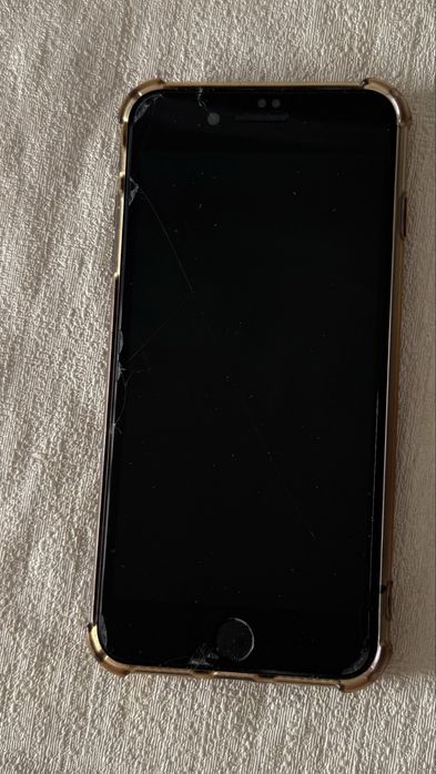 телефон iPhone 7 plus
