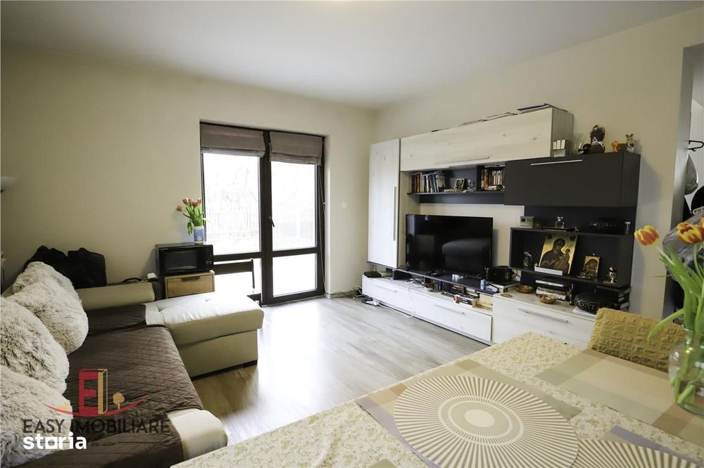 Casa individuala Unirii, 2 dormitoare, 2 bai, 80 mp, zona linistita.