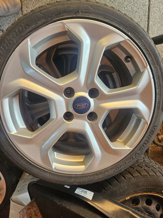 Jante aliaj  205/40/17  Ford 4x108  fiesta focus mondeo anvelope vara Hankookk