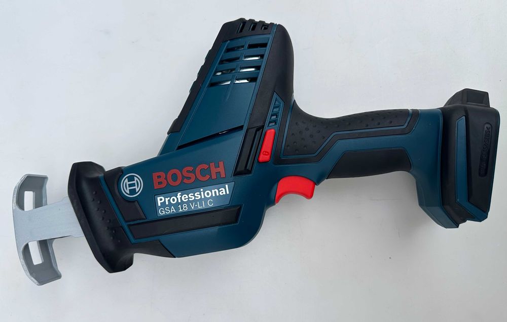 BOSCH GSA 18 V-Li C - Акумулаторен саблен трион 18V неразличим от нов!