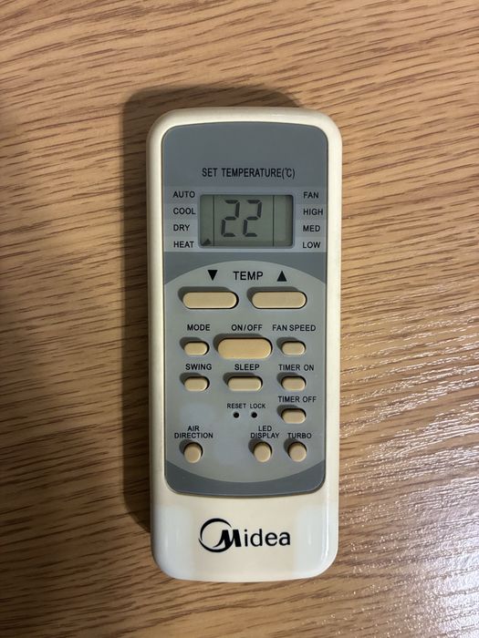 Климатик Midea 12 BTU