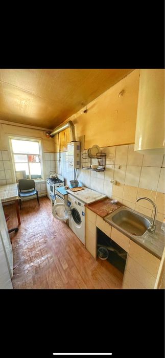 Сдаю одну комнату в жилом  доме