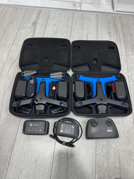 Продавам дрон Skydio 2 - 2 бр , 5 батерии, хъб , управление, beacon