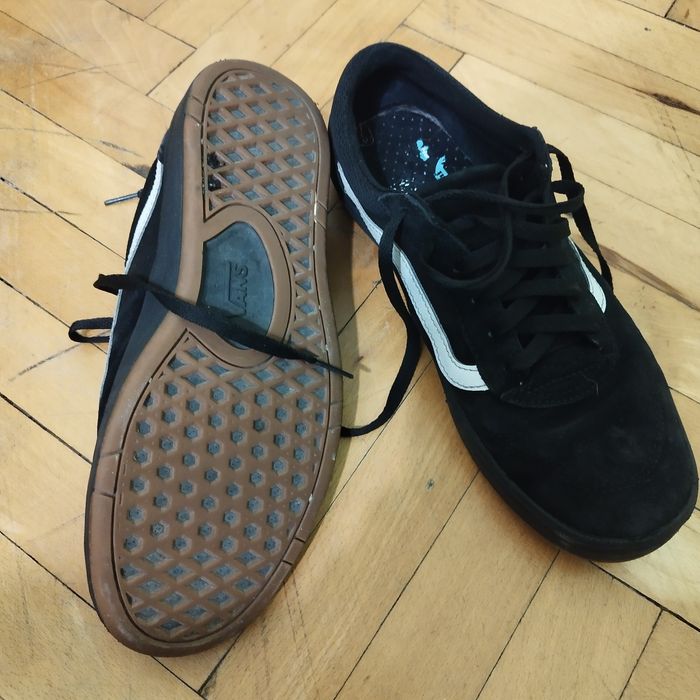 Кецове Vans от естествен велур